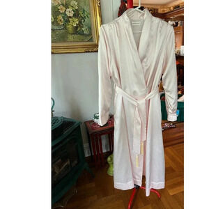 VNTG Flo Weinberg Original Robe for Bergdorf Goodman, Pink Size LG